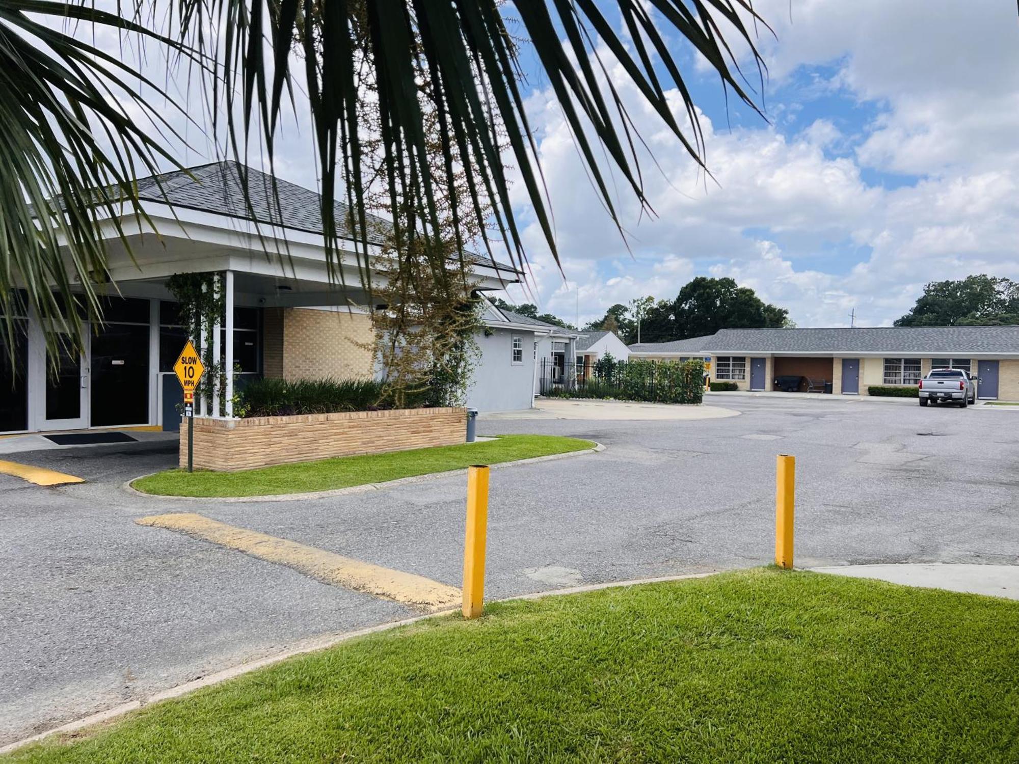 The Shades Motel Baton Rouge Exterior photo